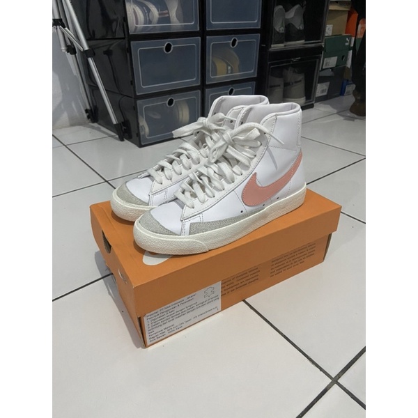 NIKE BLAZER MID VINTAGE 77 ATOMIC PINK - WHITE (SECOND)