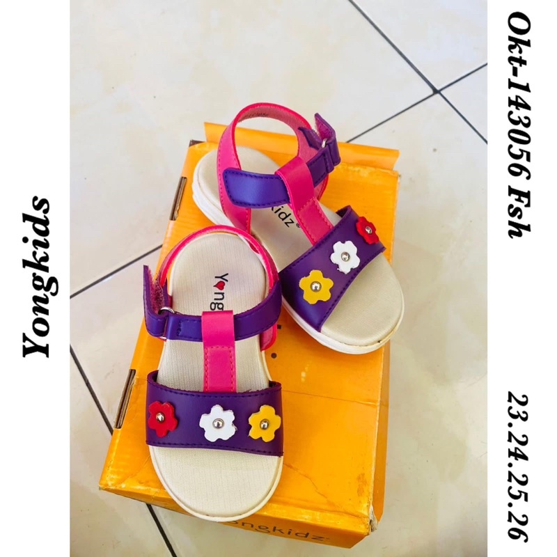 sandal anak tali