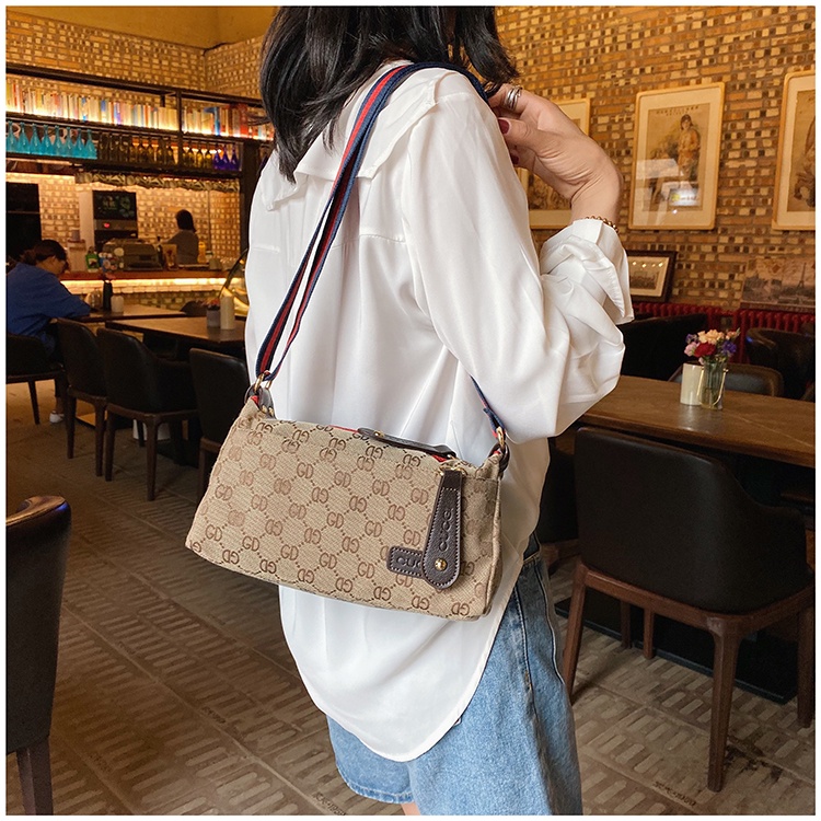 AND / COD / Tas Selempang Cewek / Sling Bag Perempuan Terkini / Tas Slempang Wanita Import / Tas Fashion Korean Style / Tas Jalan Cewek Murah / Tas Selempang Bahu Wanita T279