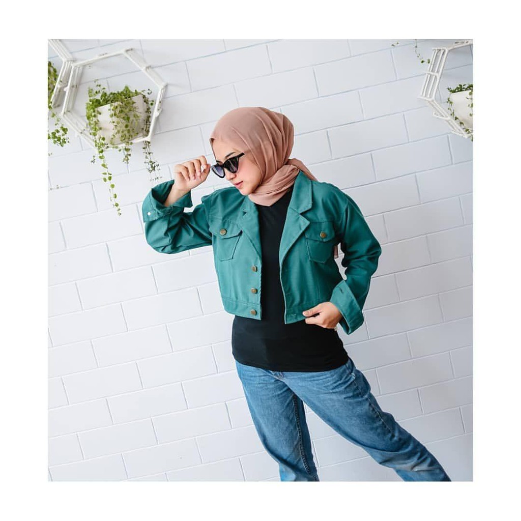 Moni Crop l Jaket Wanita