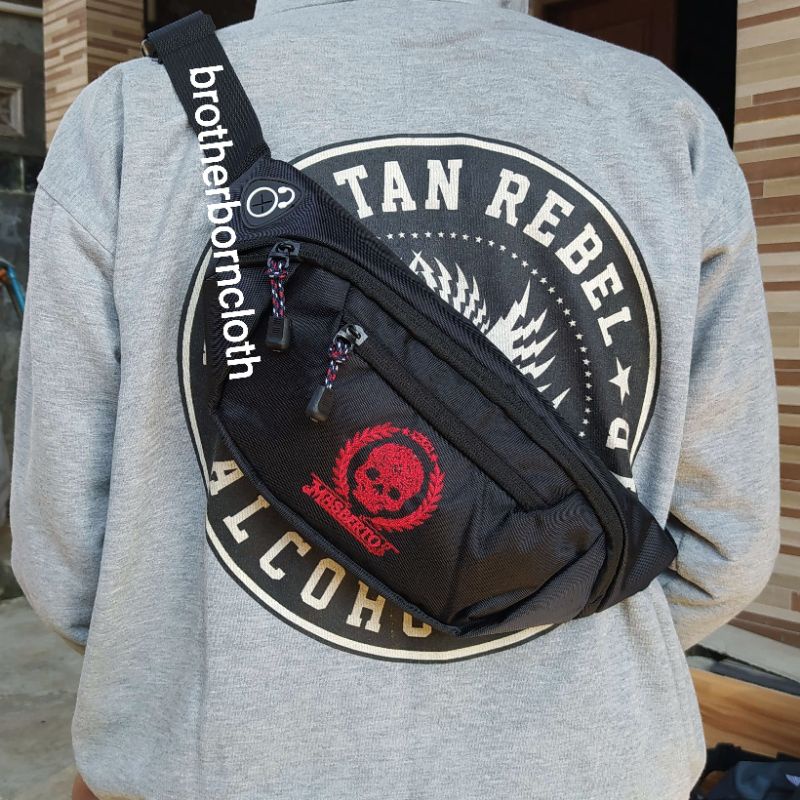 Tas Selempang Waistbag Pria Masberto