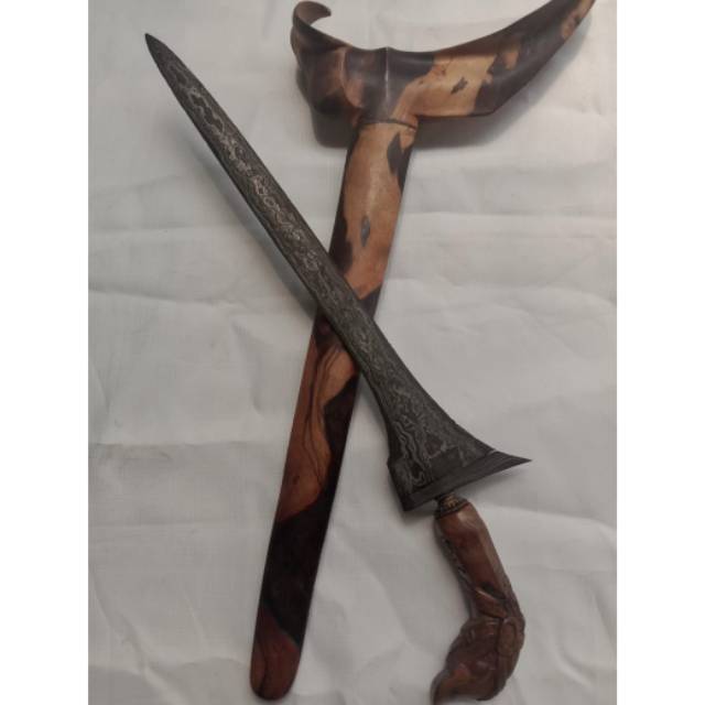 Keris Brojol Pamor Wengkon Isen