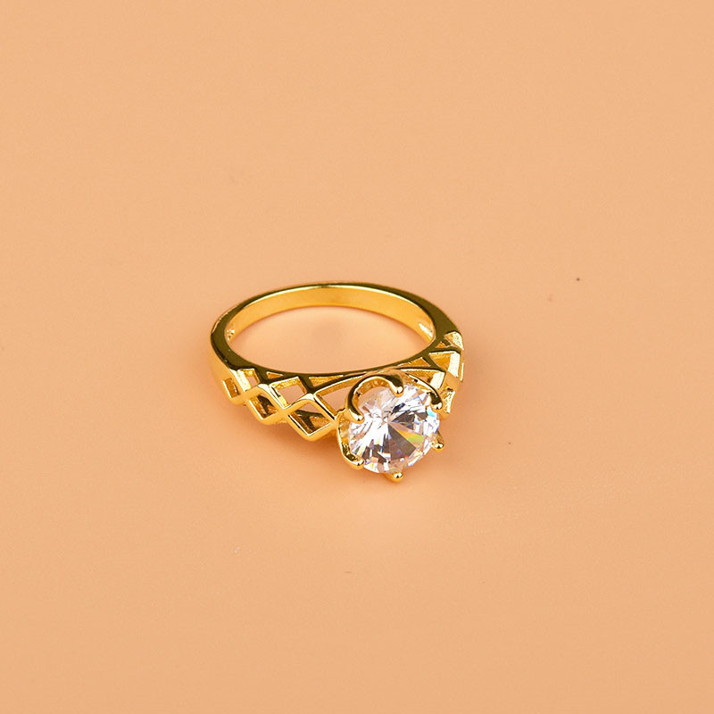 Cincin Emas 18k Aksen Berlian