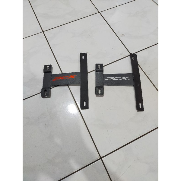 breket dudukan plat nomor Honda PCX