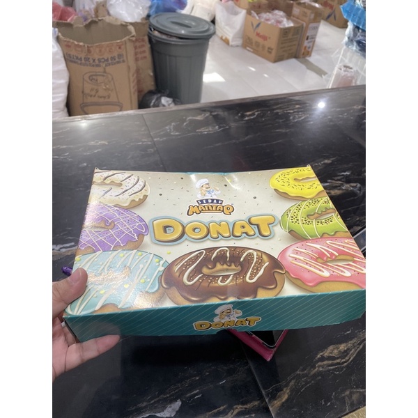 

Kotak Donat