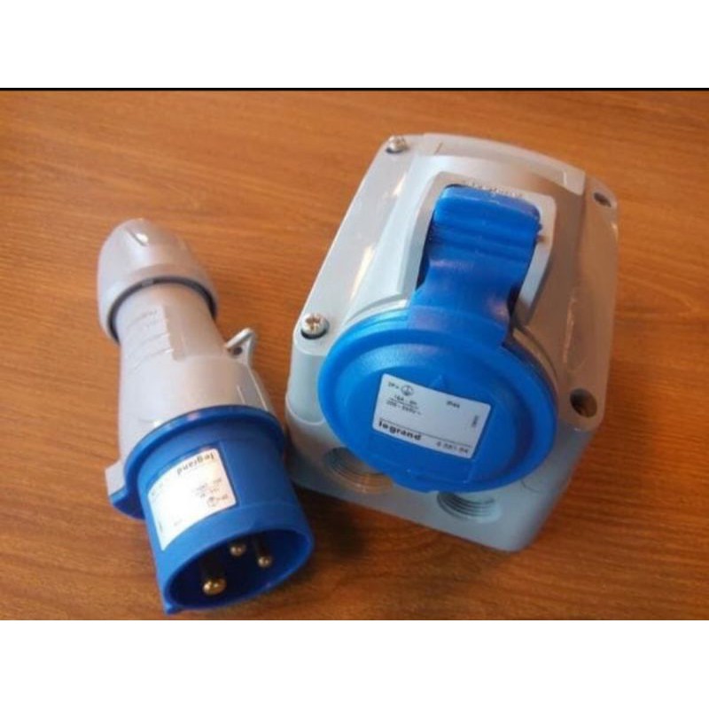 stop kontak industri legrand/soket industri 3pin 4pin 16a 16 a 32a 32 ampere stop kontak genset