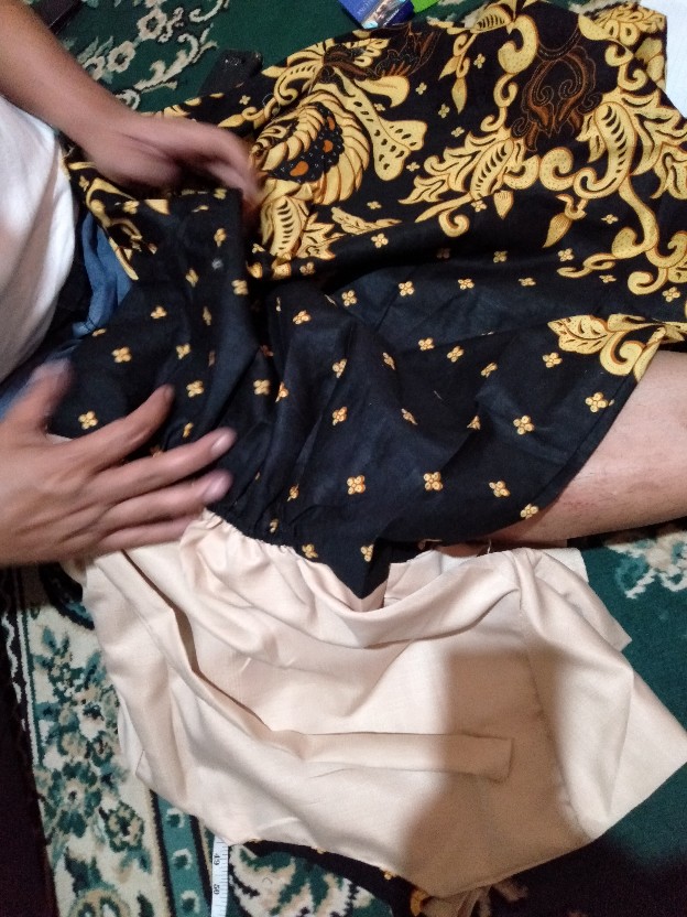 (family Ada Anaknya) Batik Couple 2499 Motif Manggar Sumber Urip Grosir Couple Gisel