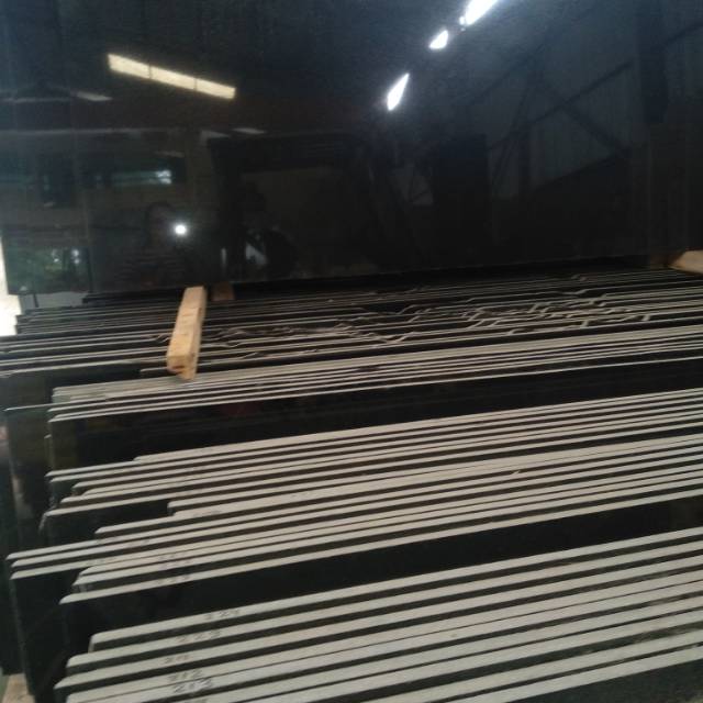 Customer ibu angelinda meja dapur granit hitam