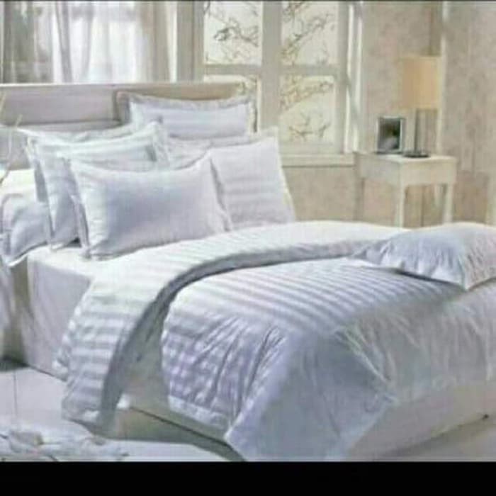 SPREI HOTEL 180 X 200 X 40 BAHAN MICROTENCEL (KATUN JEPANG)
