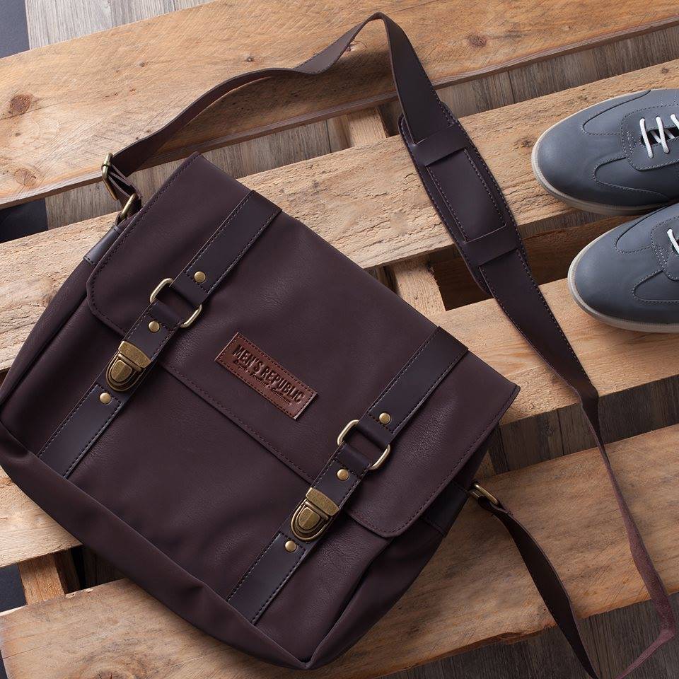 MEN'S REPUBLIC FERTIGO MESSENGER BAG - DARK BROWN