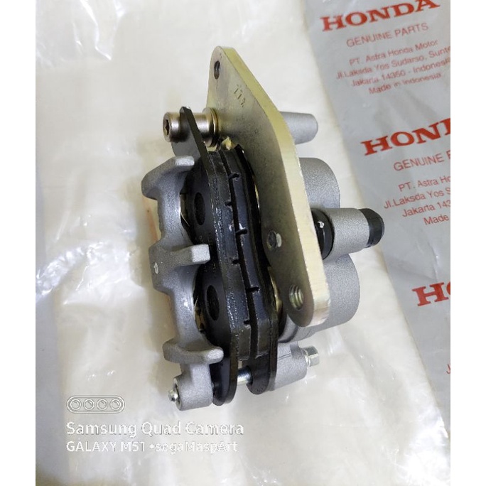 Kaliper cakram depan kepala babi depan Honda CRF 150 K84 Original Nissin