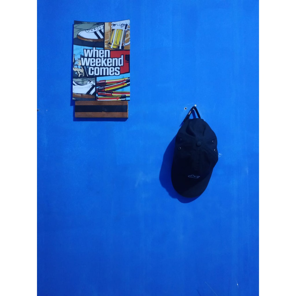 CAPS PEACEFUL HOOLIGAN