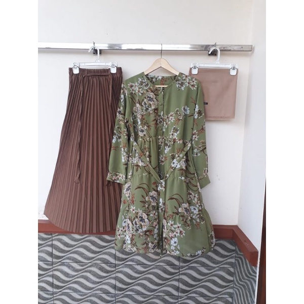 Setelan Rok Tunik