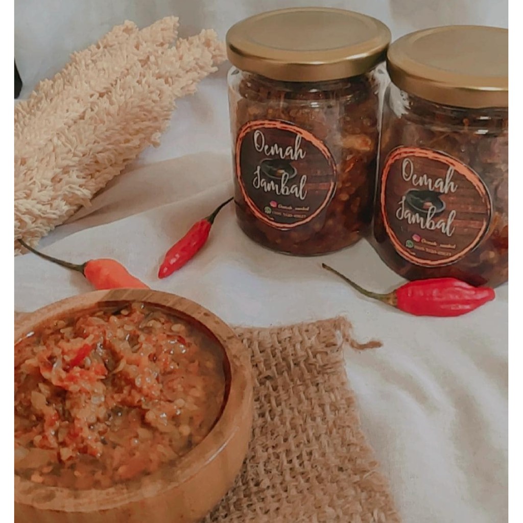 

Oemah Sambal Sambel Cumi, Sambal Bawang, Sambal Matah, Sambal Teri 250 gr Botol Kaca