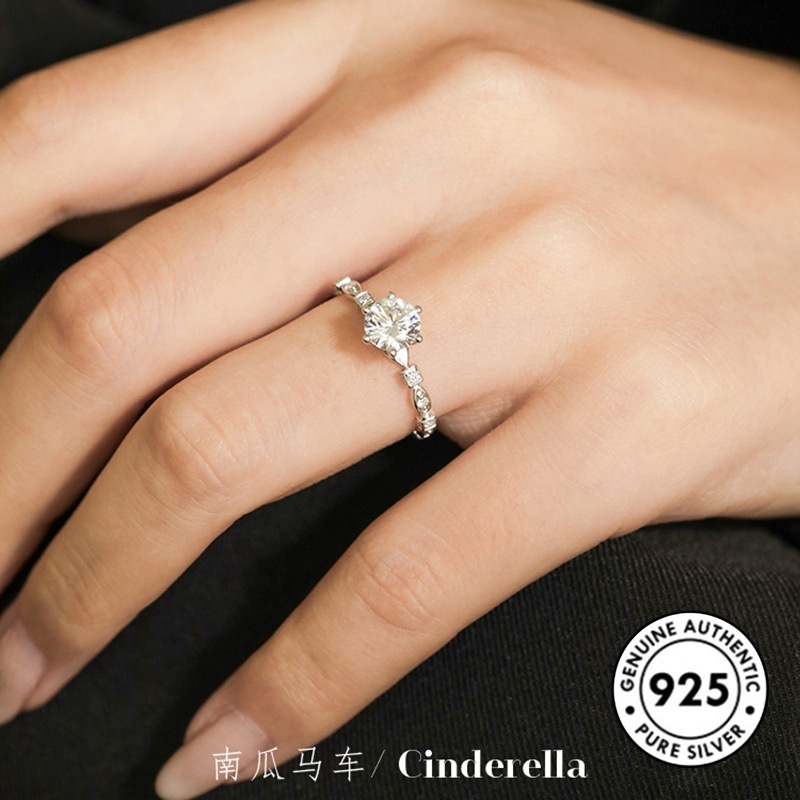 Cincin Aksen Berlian Bahan S925 Silver Untuk Wanita