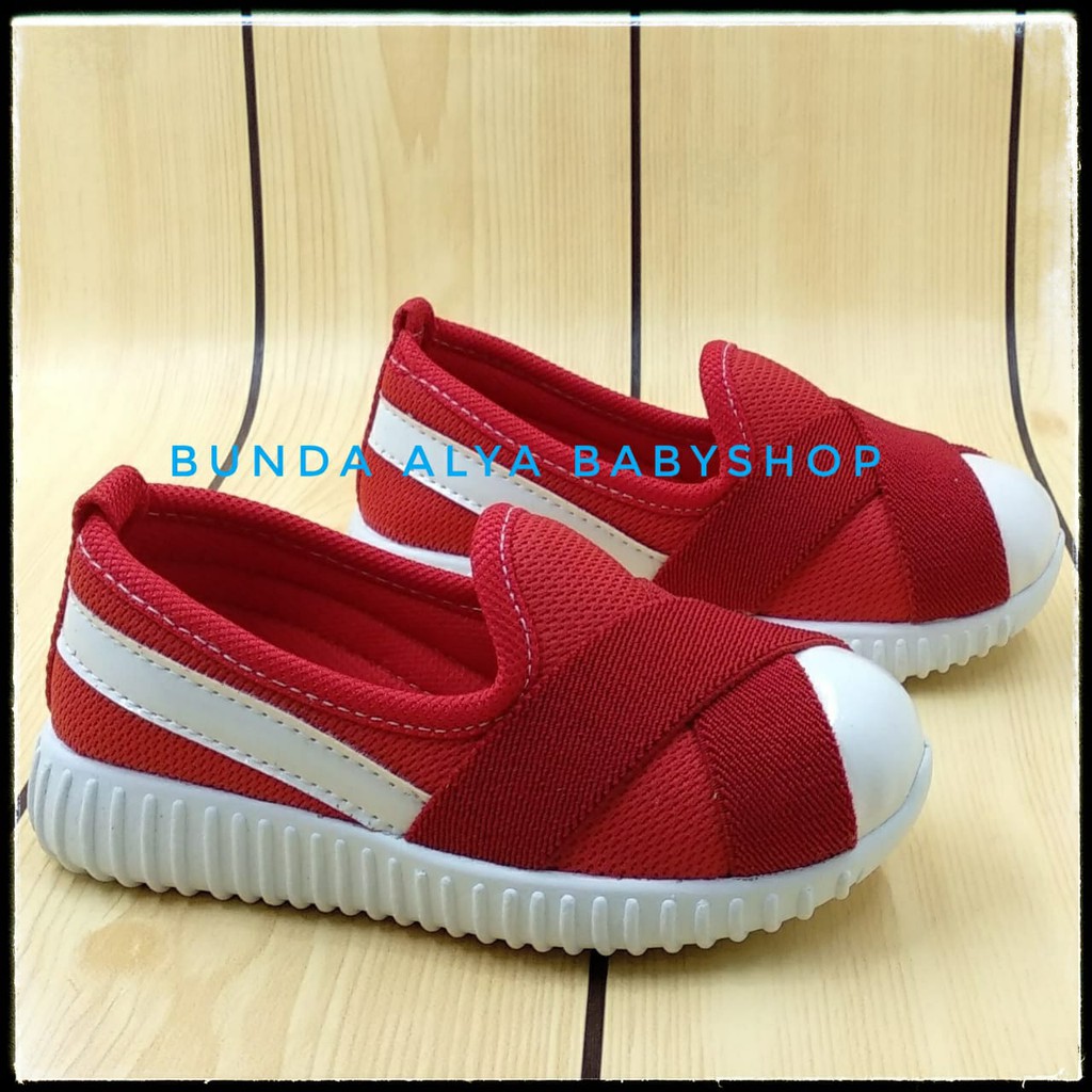 Sepatu Anak Perempuan Usia 7 Tahunan MERAH Alas Karet - Sepatu Anak Cewek Sporty Size 34