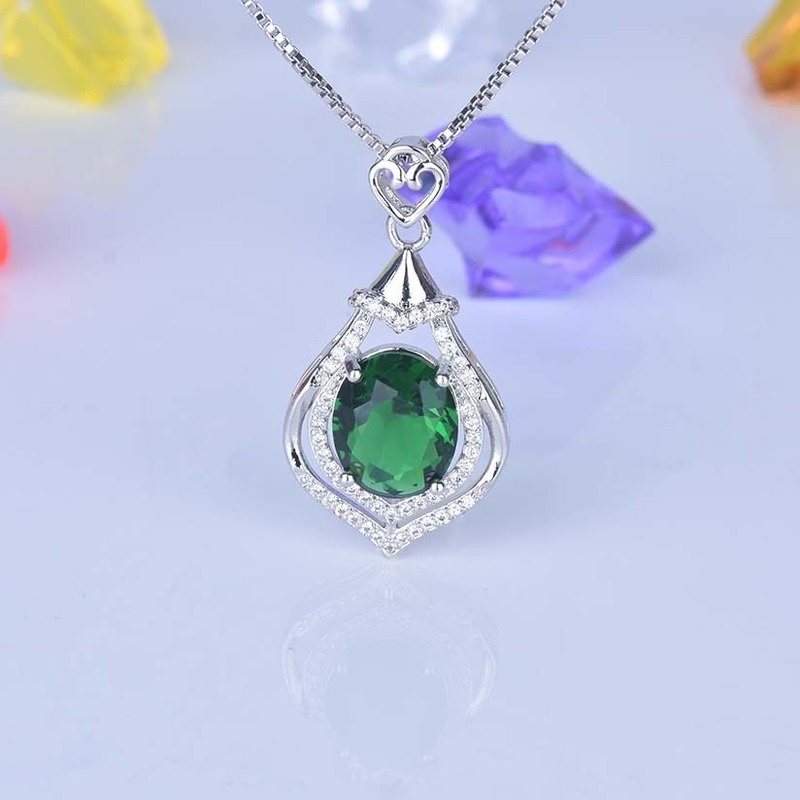 [Ready Stock]Fashion Inlaid 3 Karat Colored Gemstone Pendant Plated 18K Gold Necklace