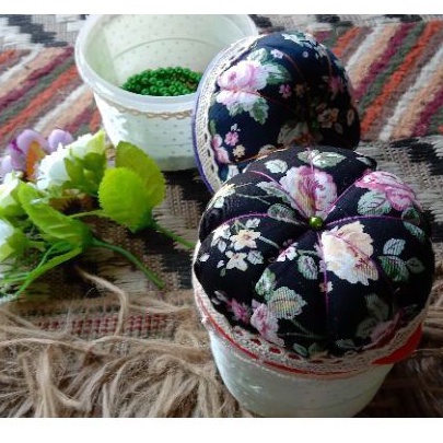 Tempat Jarum Pentul Toples Peniti dan Bantalan Jarum