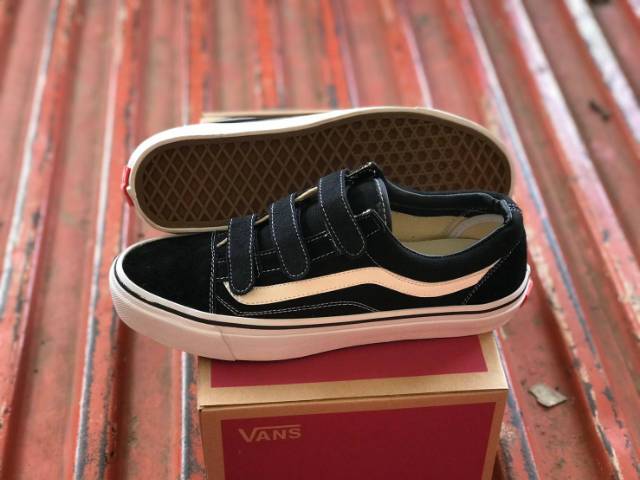 SEPATU43 VANS AUTHENTIC FULL BLACK HITAM COKLAT OLDSKOOL ERA SK8