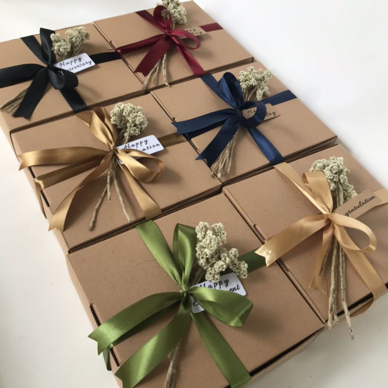 

Box Hampers / Hampers lebaran / Kotak Kado / box bridesmaid