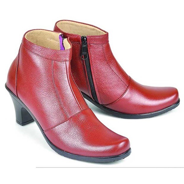 Sepatu Kerja Formal Boot Wanita JUP 103
