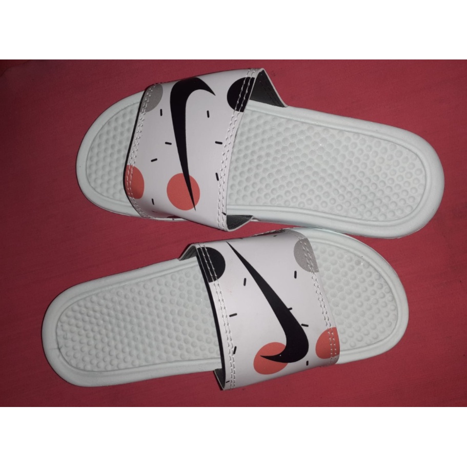 OBRAL MURAH..!! SANDAL SLIP ON NIKKE BENASSI POLKA UNISEX