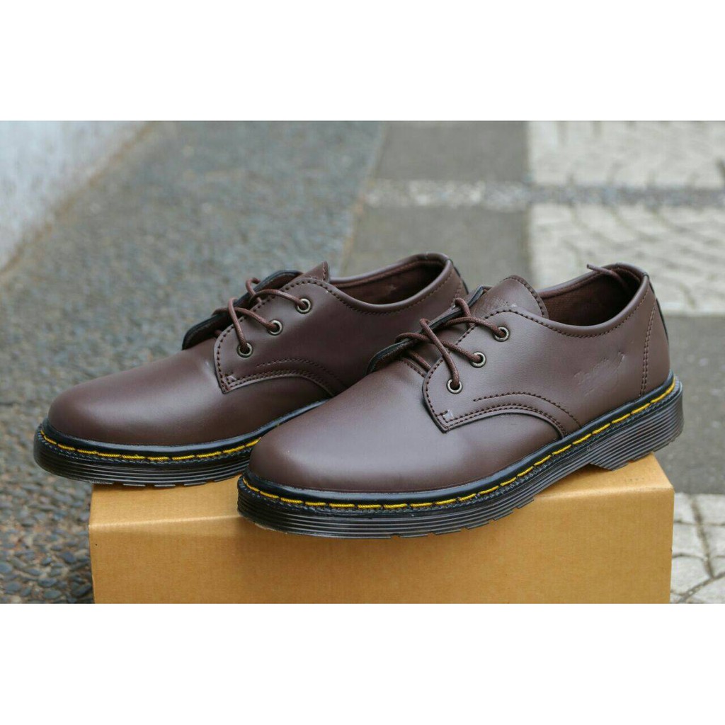 Sepatu boot Dr. Martens Docmart boots murah maroon black brown casual pria wanita