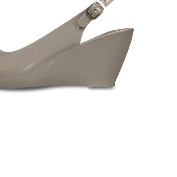 Miuccia - Sepatu Tali Wedges Wanita Glossy Tinggi Jelly Shoes Wanita - L800