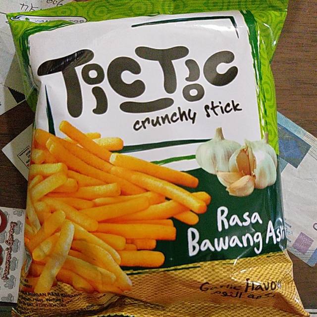 

Tic tic rasa bawang 25 gr 1 pak isi 10 bks