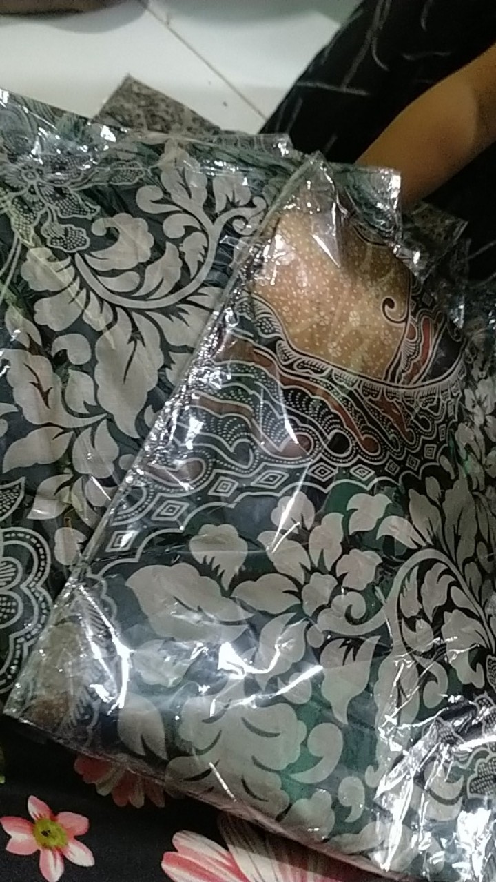 Maura Couple - Sania Ruffle Batik Couple Ori Ndoro Jowi Garansi Termurah Shopee - Batik Modern Solo