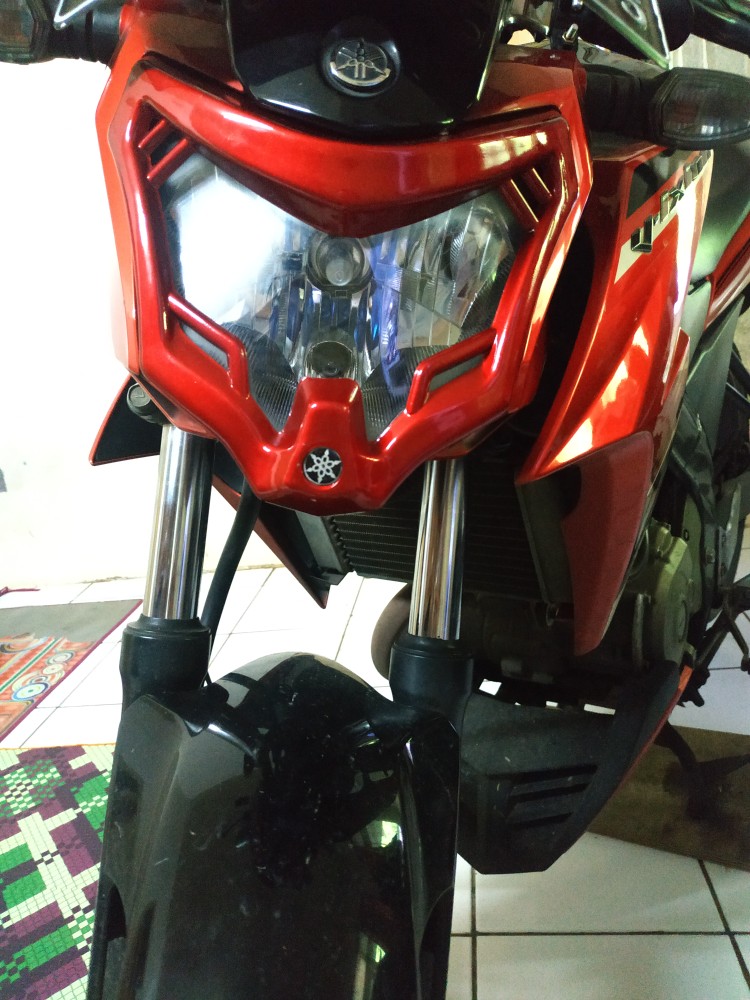 Cover lampu vixion 2014