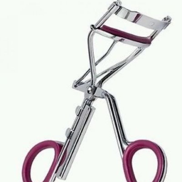Oriflame curler (penjepit bulu mata)