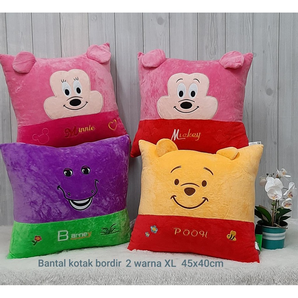 Boneka Bantal Karakter 33x40cm/bantal mickey minnie pooh barney/Bantal Barney