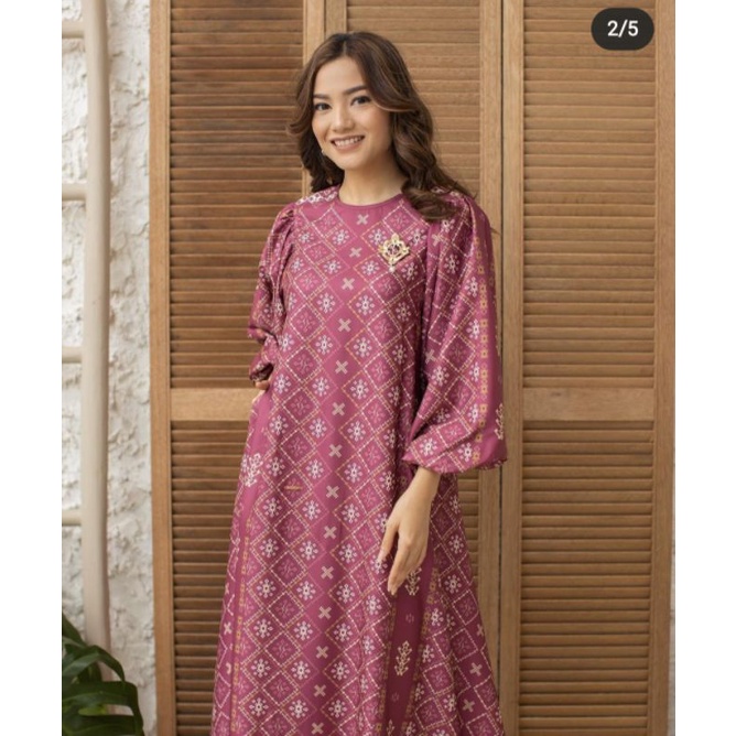 Daphne Dress Wearing Klamby NEW