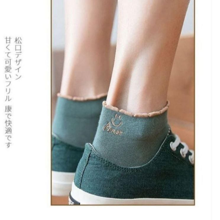 Gobra ♕ KK002 Kaos Kaki (Tanpa Kemasan) Wanita Tipis Pendek Semata Kaki Motif Smile Fashion Korea Women Sock Import Murah