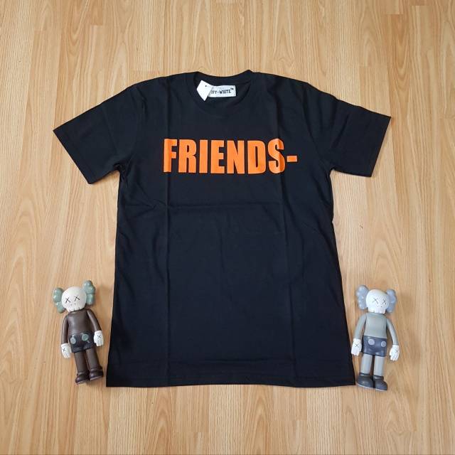 Tshirt offwhite text v black premium