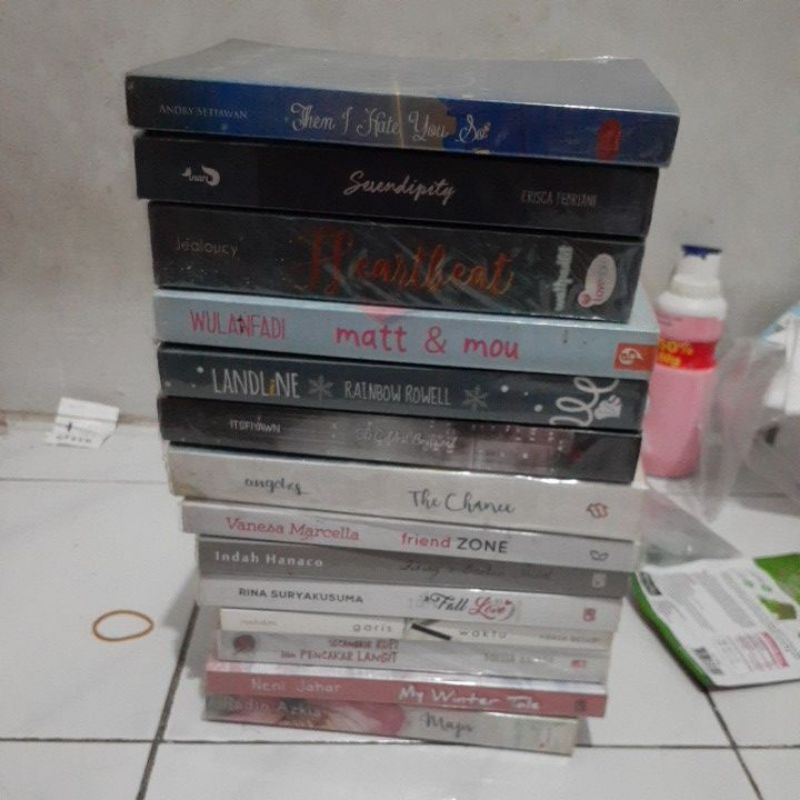 

PRELOVED NOVEL / NOVEL BEKAS SERENDIPITY, GARIS WAKTU, MATT & MOU, DLL