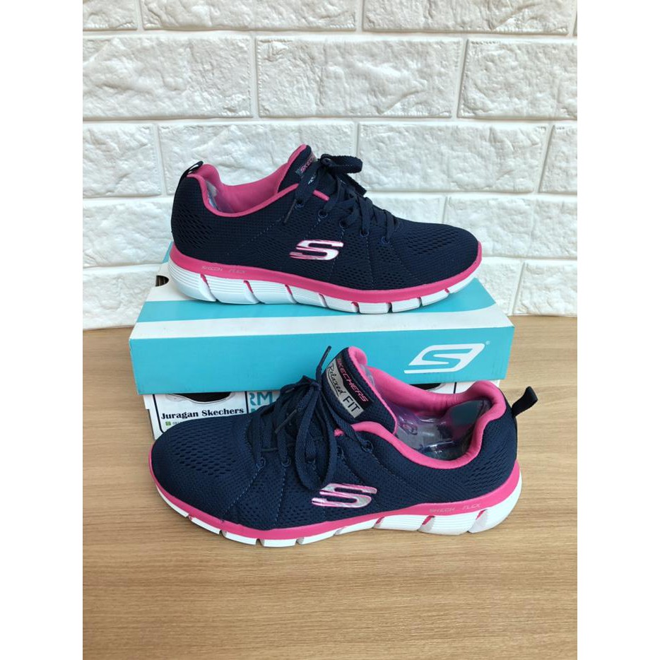 Sepatu Sketcher Skechers Dual Flex