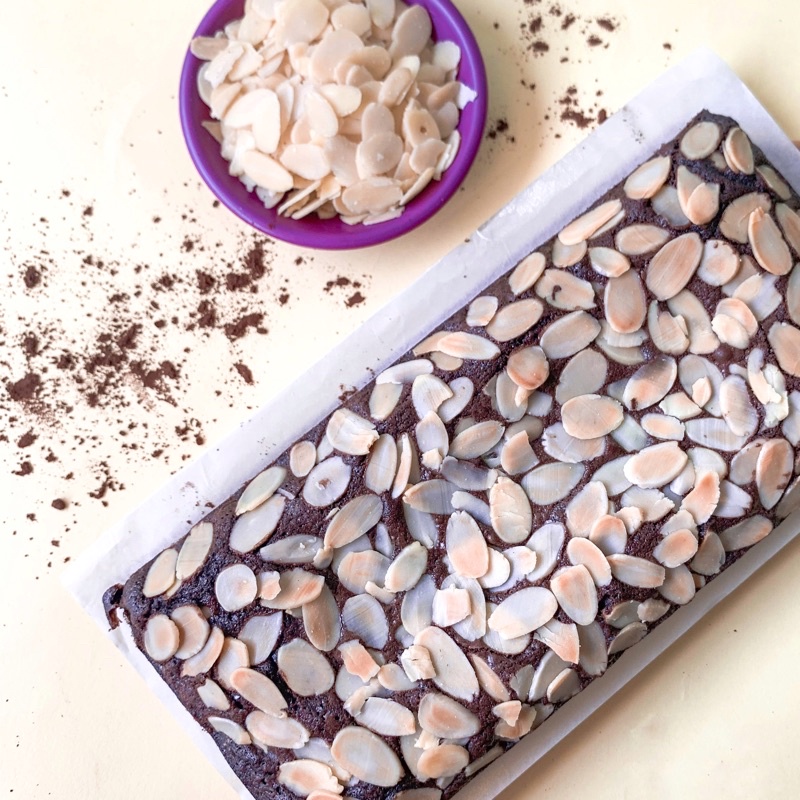 

Fudgy Brownies Full Almond | 22x10x5 cm