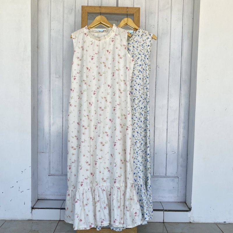 Inner dress flower Bunga Tanpa Lengan Shaveera