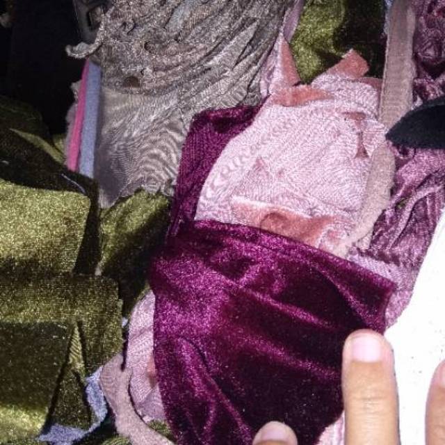 Kain perca bludru kiloan kain perca bludru warna warni Kain perca bludru kiloan kain perca bludru warna warni