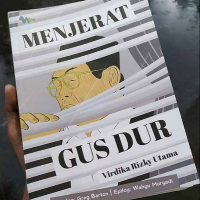 BUKU  MENJERAT GUSDUR