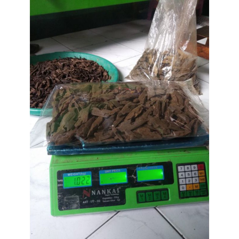 dupa gaharu meroke kanami