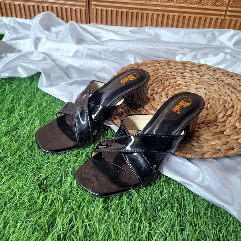 Sandal heels wanita hak tahu 5 cm strap silang HB-05