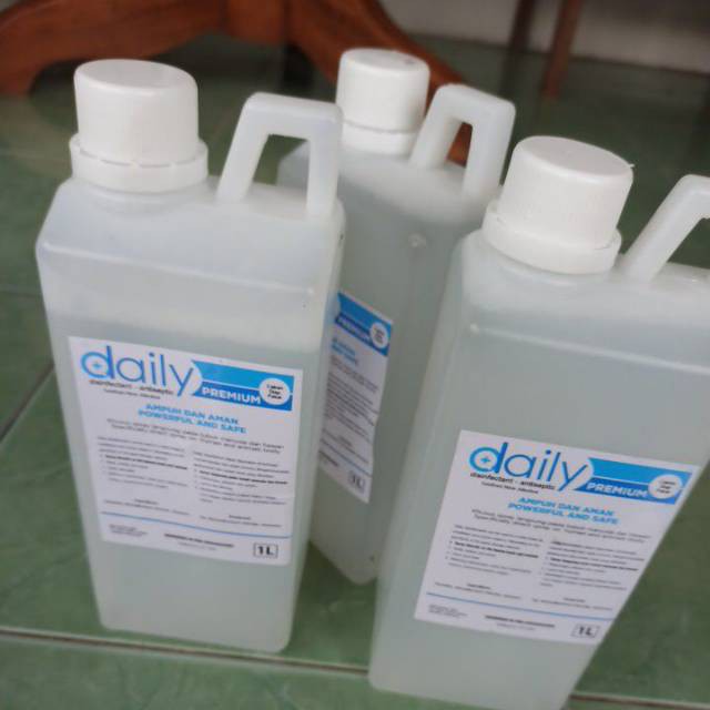 Desinfektan Daily Premium Disinfektan Antiseptic 1 Liter