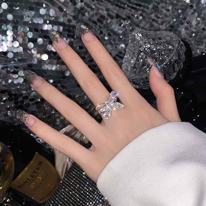 Cincin Model Terbuka Bentuk Pita Aksen Berlian Imitasi