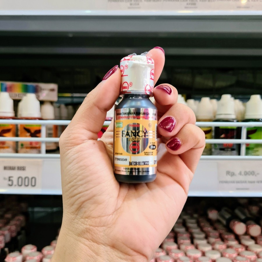 

FANCY CROSS PEWARNA MAKANAN PUTIH GADING IVORY 20ML