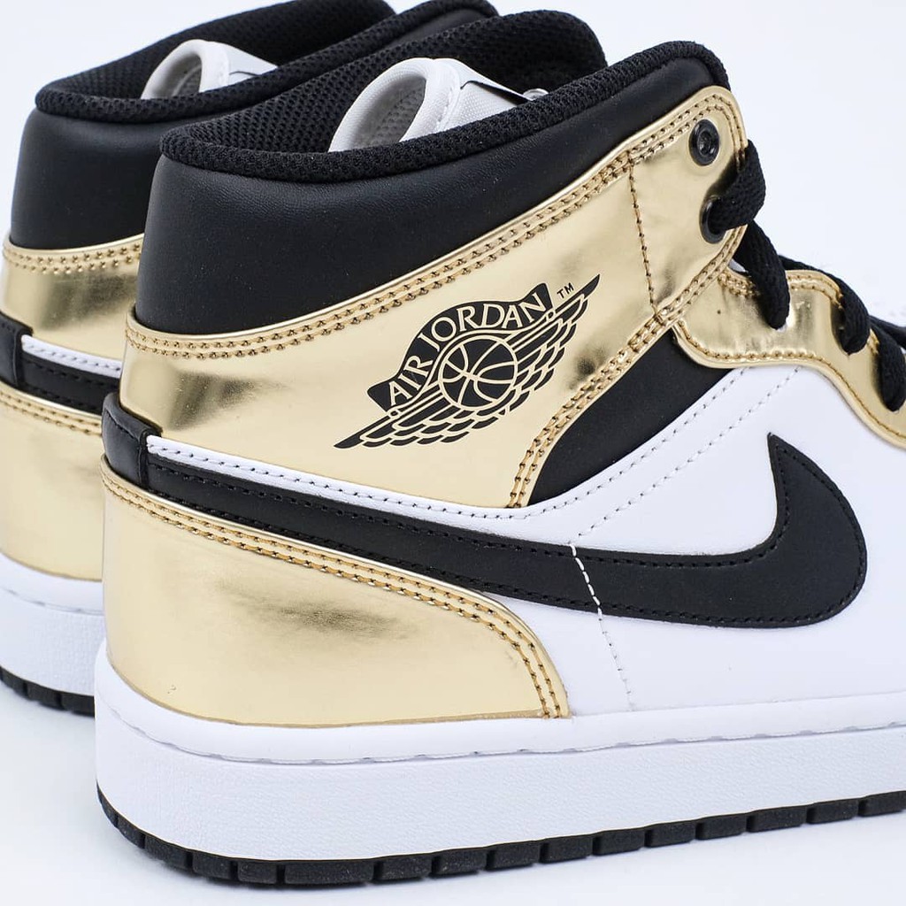 Air Jordan 1 Mid SE Metallic Gold