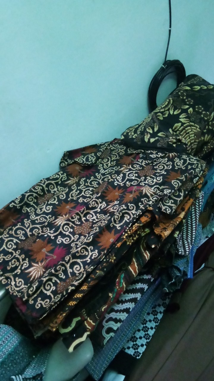 Maura Couple - Sania Ruffle Batik Couple Ori Ndoro Jowi Dnt Garansi Termurah Shopee - Batik Modern T