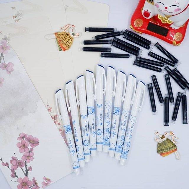 

PULPEN BOLPOIN MOTIF KERAMIK TIONGKOK ORIENTAL PORCELAIN PEN